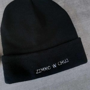 Czapka czarna napis